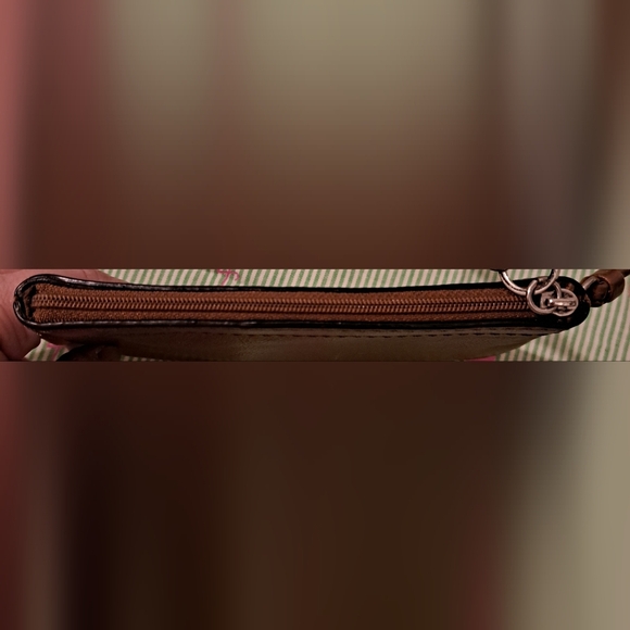 Vintage Y2K Fossil Tan Leather Boho Neutral Compact Wristlet Clutch w/ Keychain - Picture 7 of 8